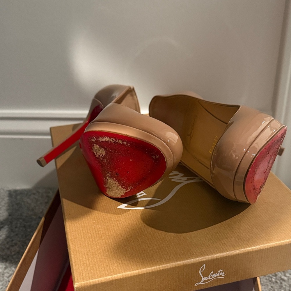 Christian Louboutin Pumps - Picture 6 of 10